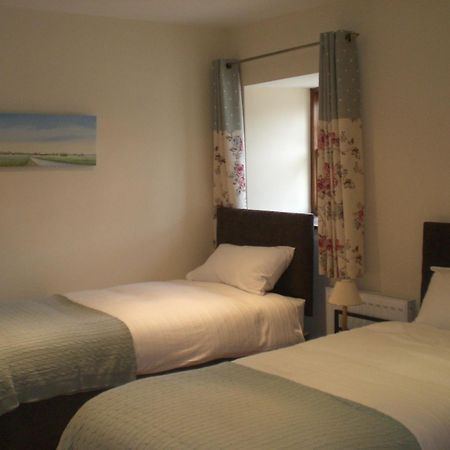 The Courtyard Hotel Errol Luaran gambar